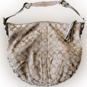 Coach vintage Hobo.